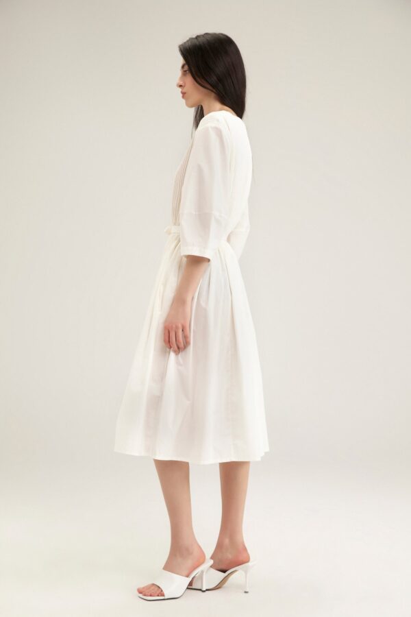 #color_Ivory