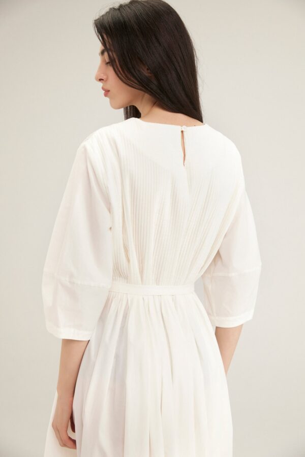 #color_Ivory