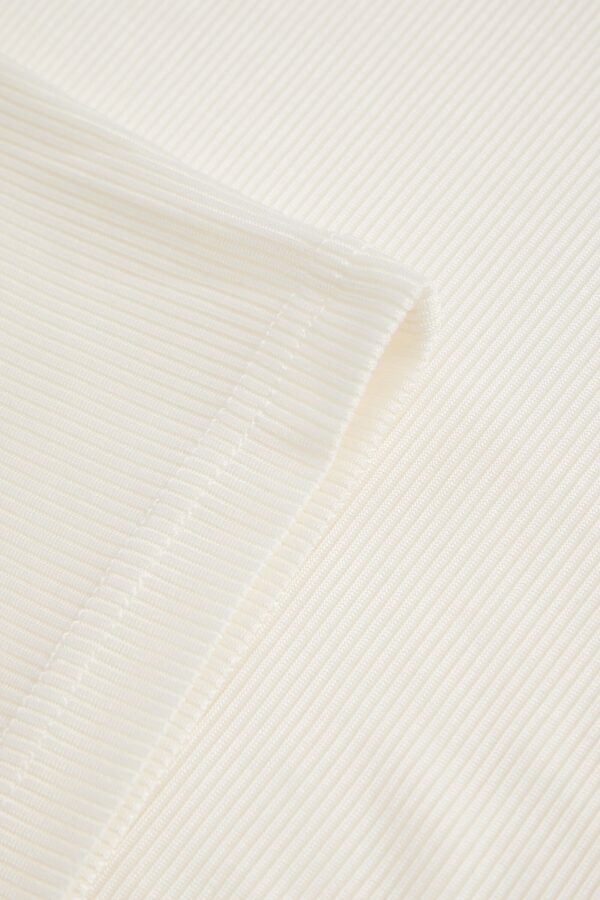 #color_White