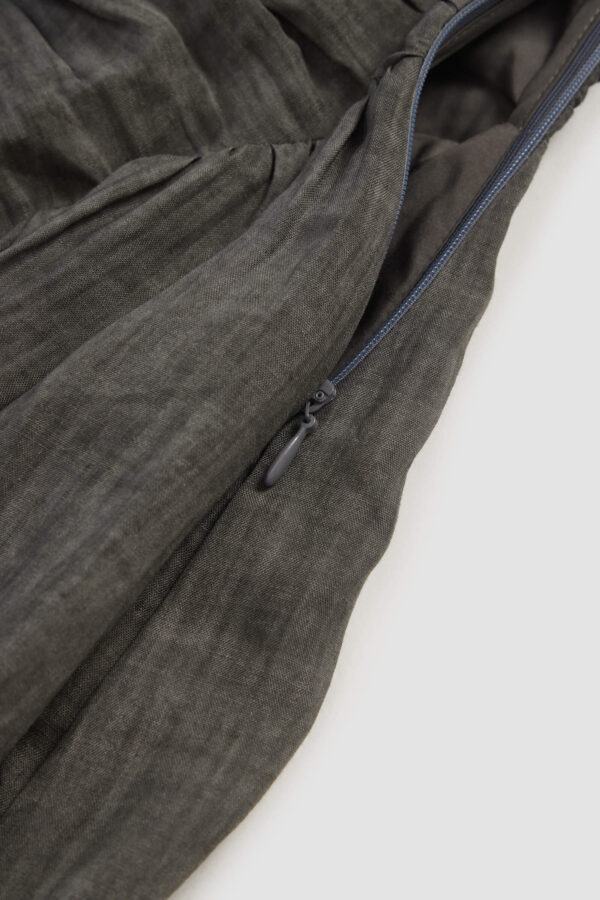 #color_Deep Charcoal Ash