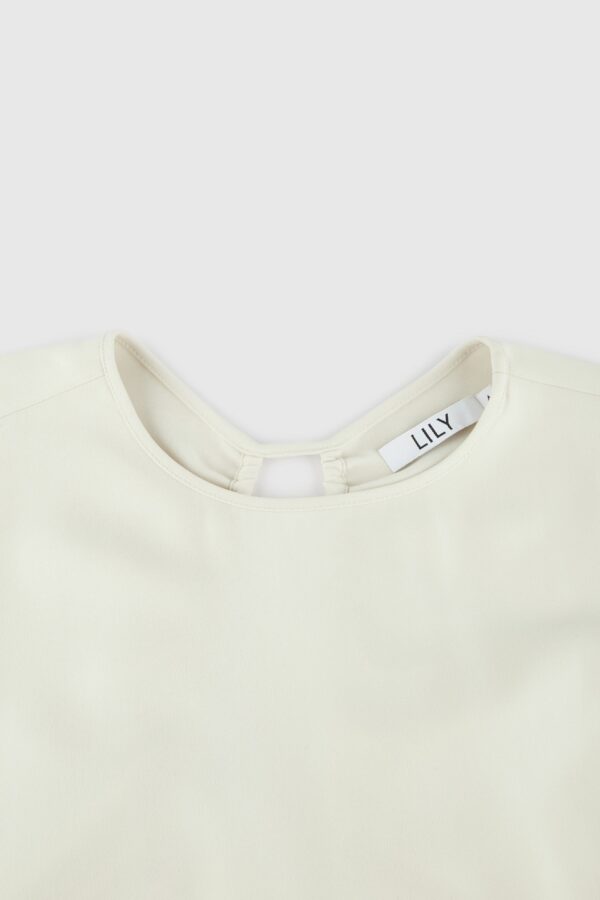 #color_Ivory