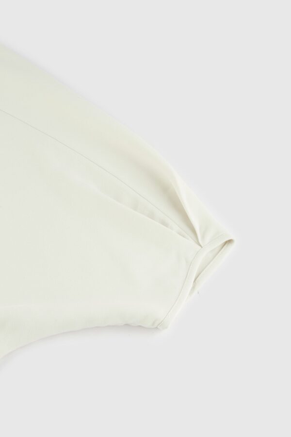 #color_Ivory