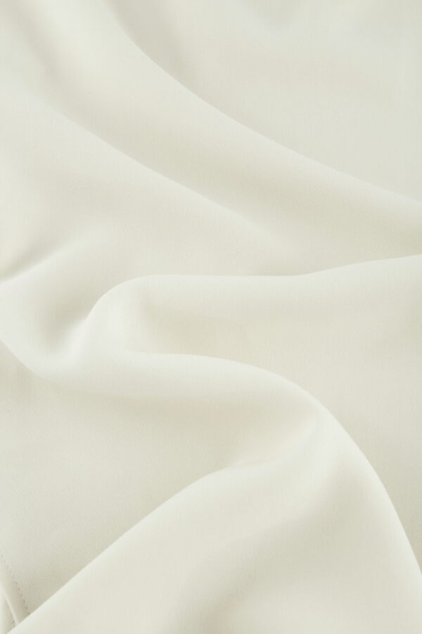 #color_Ivory