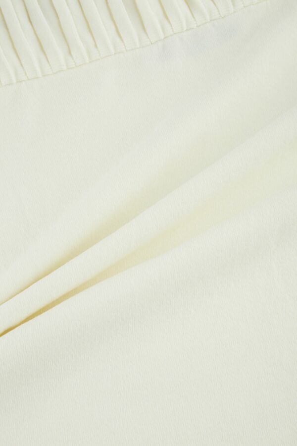 #color_White